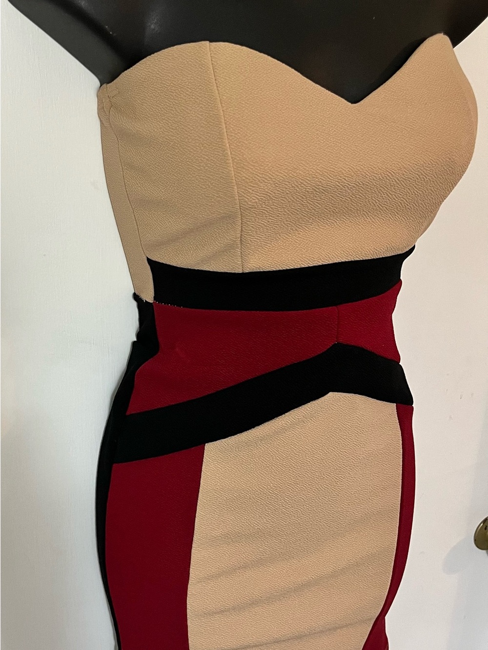 Strapless Colorblock Dress in Beige, Red & Black